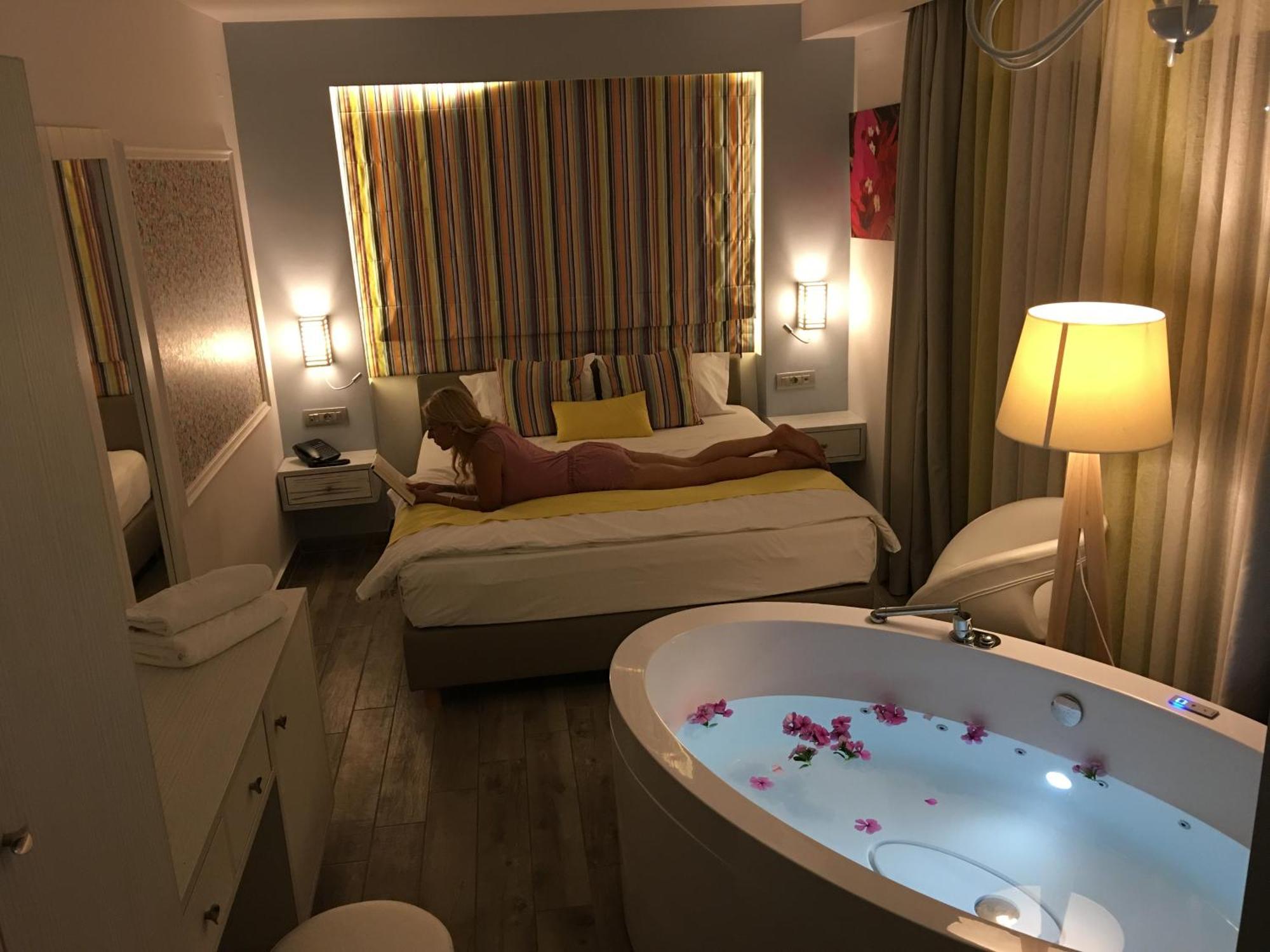 Kyknos Beach Hotel & Bungalows Malia  Ngoại thất bức ảnh